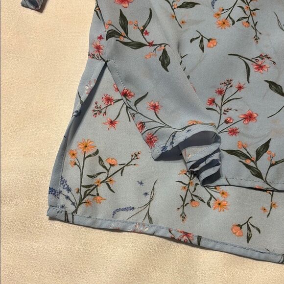 CeCe Pink and Blue Relaxed Tie sleeves Blouse - Picture 6 of 9